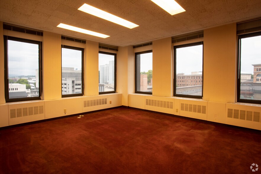 Photo of 8th Floor Ste 800