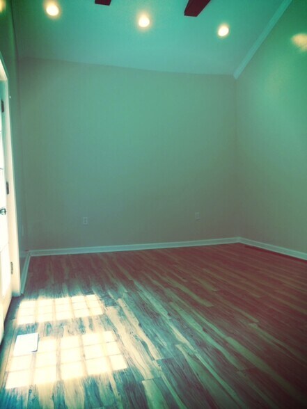 More Photos Of 9541 Horseshoe Island Rd, Clay Specialty For Sale