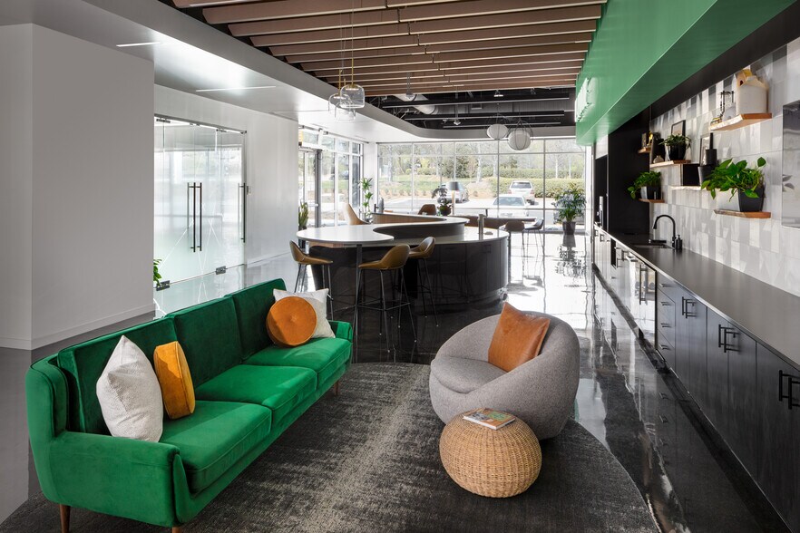 More Photos Of 5151 McCrimmon Pky, Morrisville Unknown For Lease