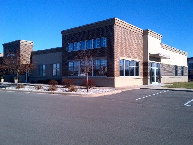 More Photos Of 2363 Holmgren Way, Green Bay Bank For Lease