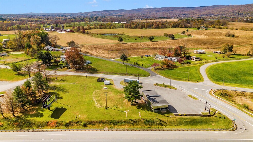 More Photos Of 9827 Hansonville Rd, Frederick Auto Repair For Sale