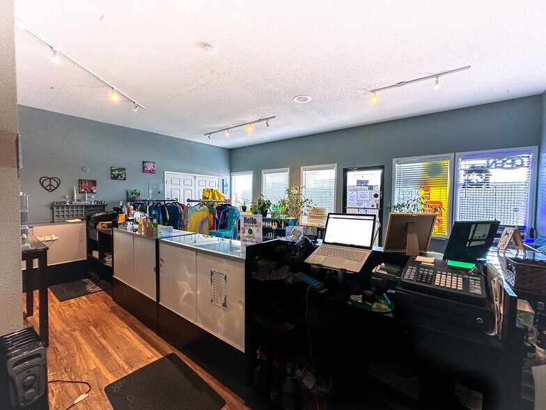 More Photos Of 1528 N Lincoln Ave, Loveland Office For Lease