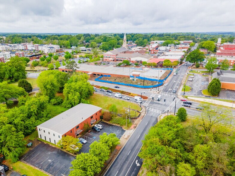 More Photos Of 94 E Crogan St, Lawrenceville Office For Lease