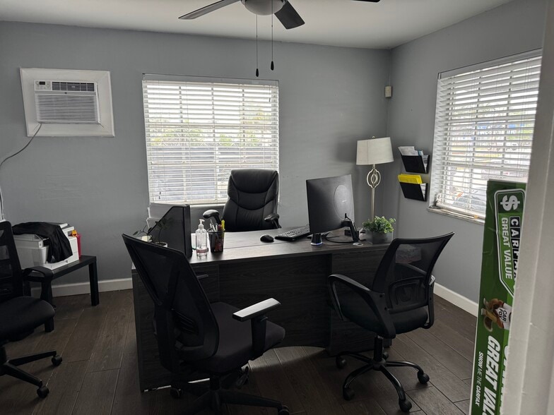 More Photos Of 201 W State Road 84, Fort Lauderdale Auto Dealership For Lease