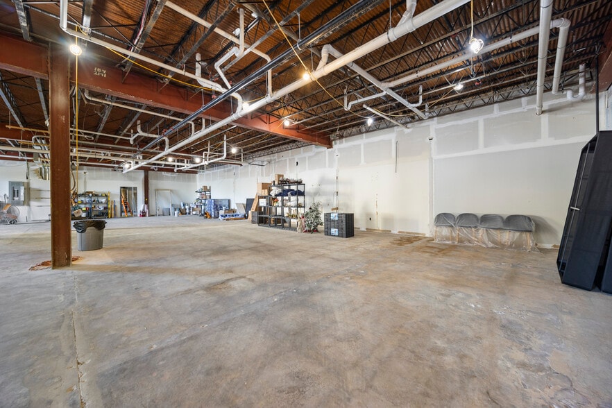 More Photos Of 419 E Market St, Sandusky Hotel For Sale