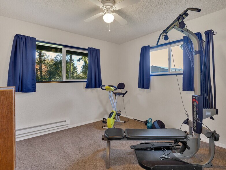 More Photos Of 44434 SE Coalman Rd, Sandy Light Manufacturing For Sale
