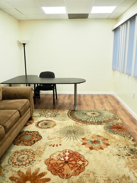 More Photos Of 233 E Shore Rd, Great Neck Medical For Lease