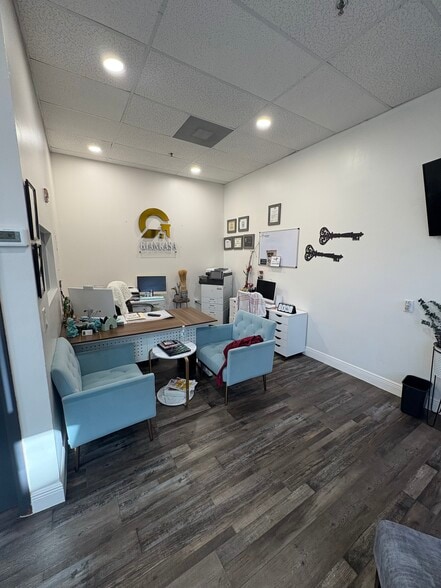 More Photos Of 12701 S John Young Pky, Orlando Unknown For Lease