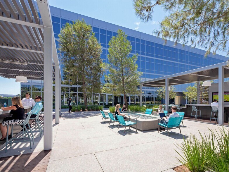 More Photos Of 46 Discovery, Irvine Unknown For Lease