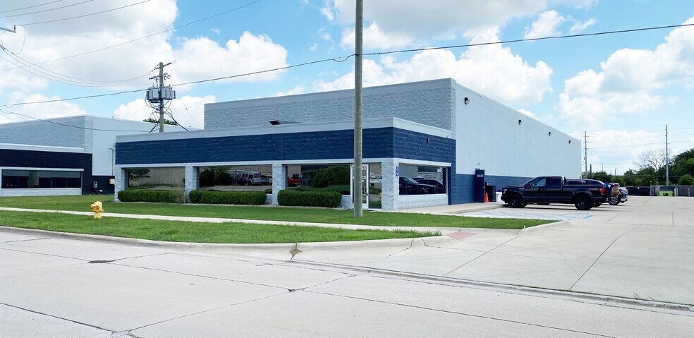Primary Photo Of 46330 Erb Dr, Macomb Township Warehouse For Lease