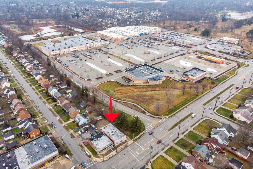 More Photos Of 1962 Warrensville Center Rd, Cleveland Office For Lease