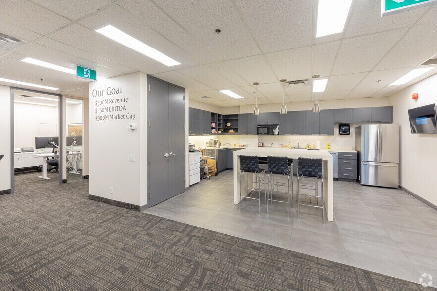 More Photos Of 60 Columbia Way, Markham Office For Lease