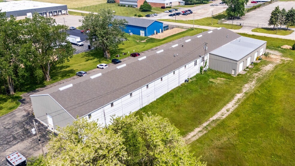 More Photos Of 207 Hawthorne Ave, Saint Joseph Warehouse For Sale