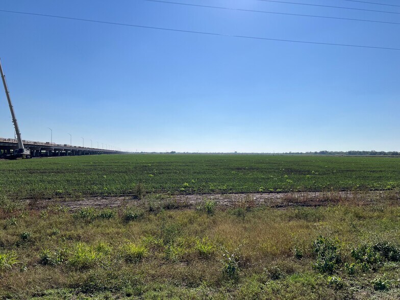 More Photos Of 271.62 Acs on West side of Pharr Intl. Bridge, Pharr Land For Sale