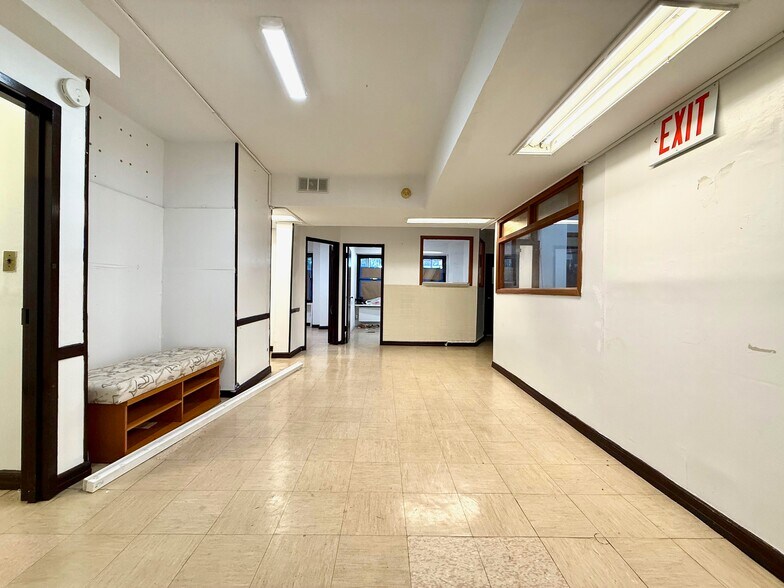 More Photos Of 160 Parkside Ave, Brooklyn Apartments For Lease