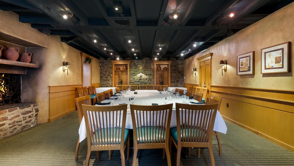 More Photos Of 1373 Easton Rd, Warrington Restaurant For Sale