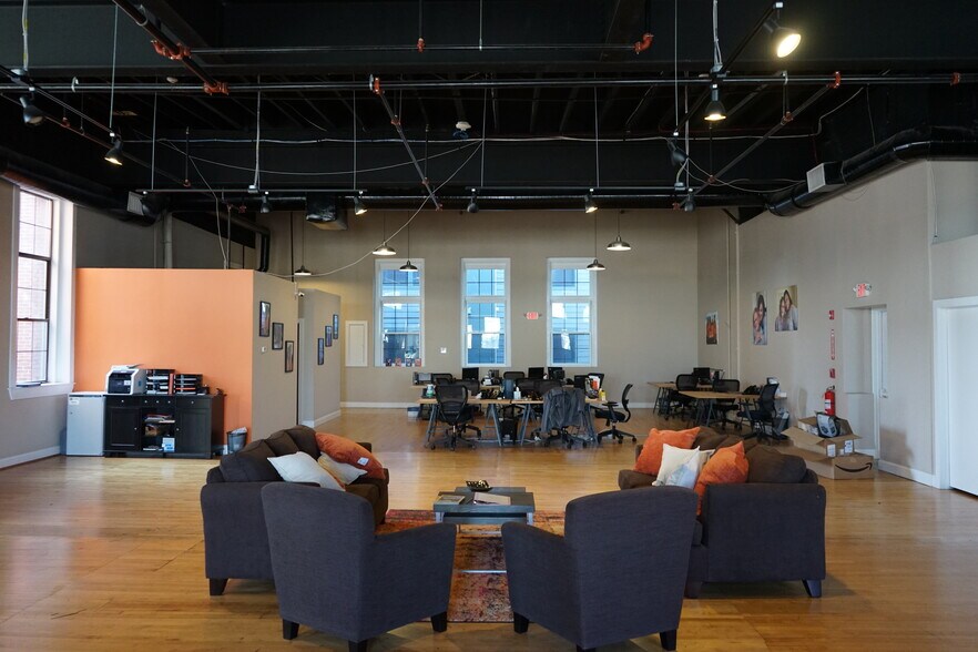 More Photos Of 24 Cambridge St, Charlestown Loft Creative Space For Lease