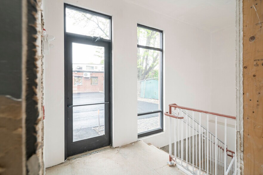 More Photos Of 493 Trapelo Rd, Belmont Storefront For Lease