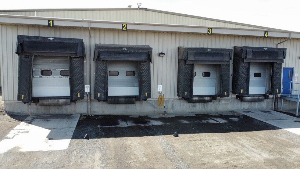 More Photos Of 812 C St, Culver Distribution For Sale