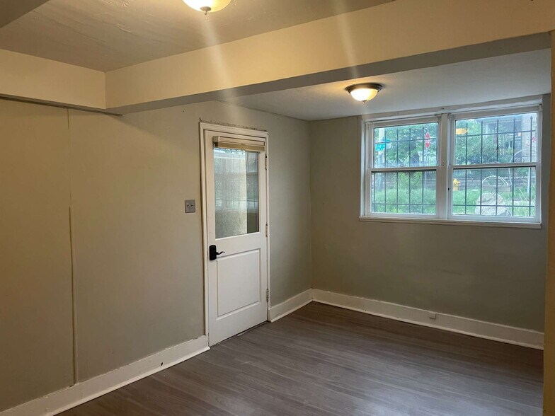 More Photos Of 146 N Logan St, Denver Specialty For Sale