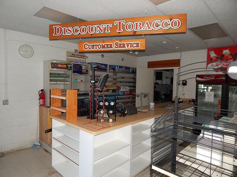 More Photos Of 6454 Highway 7, Bismarck Supermarket For Sale