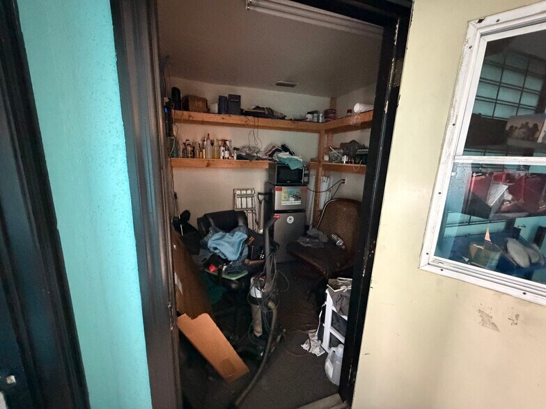 More Photos Of 904 Jan-Mar Ct, Clermont Flex For Lease