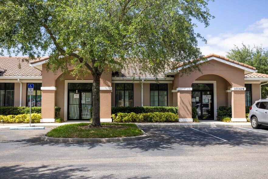 More Photos Of 17323 Pagonia Dr, Clermont Unknown For Lease