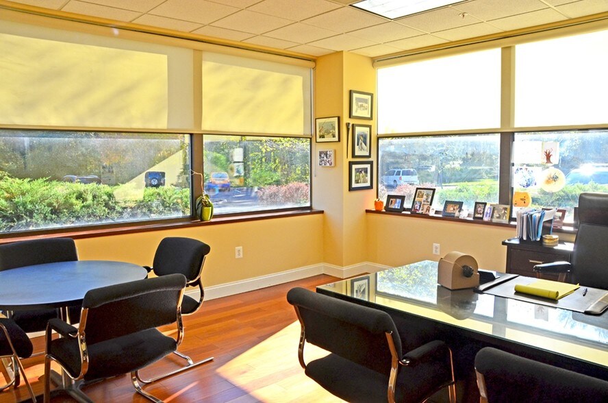 More Photos Of 2445 Kuser Rd, Hamilton Office For Lease