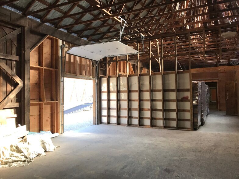 More Photos Of 177 Cave Hill Rd, Leverett Manufacturing For Lease