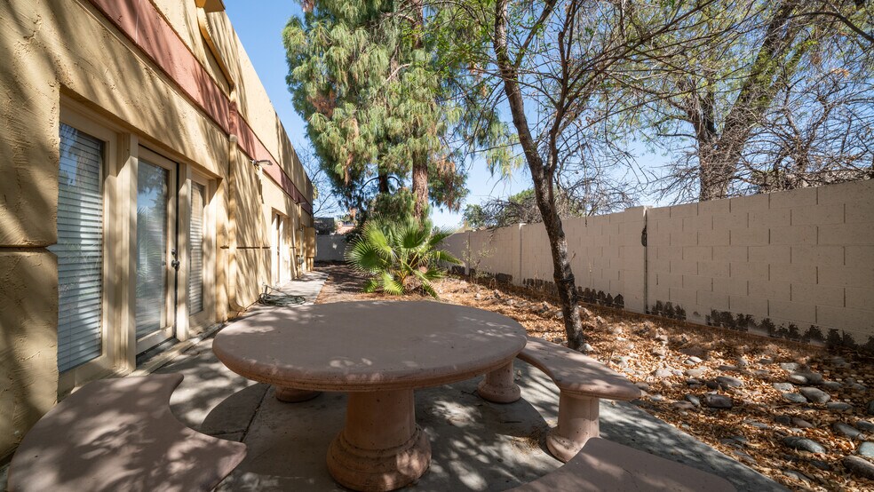 More Photos Of 715 N Gilbert Rd, Mesa Medical For Sale
