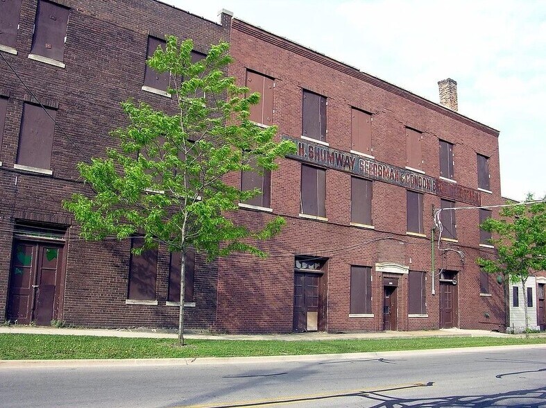 Primary Photo Of 600-648 Cedar St, Rockford Industrial For Sale