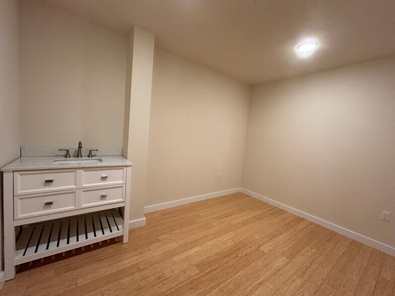 More Photos Of Van Wagner Place, Poughkeepsie Apartments For Lease