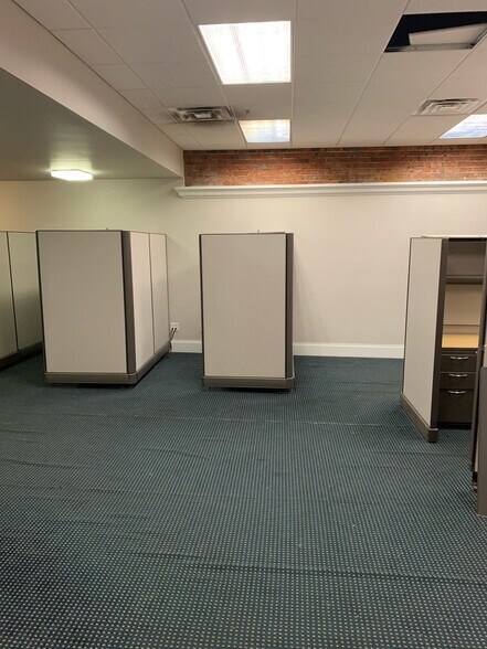 More Photos Of 45 E Main St, Chattanooga Storefront For Lease