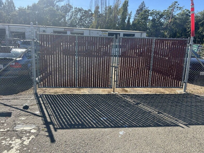 More Photos Of 11 W Barham Ave, Santa Rosa Warehouse For Lease