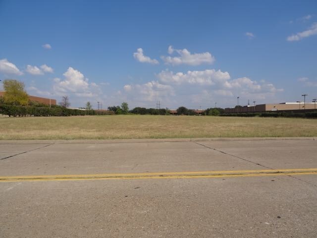 More Photos Of 8102 Mesquite Bend Dr, Irving Land For Sale
