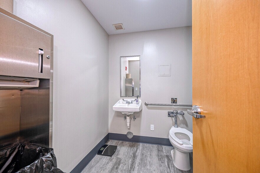 More Photos Of 255 Third St, New Kensington Schools For Sale
