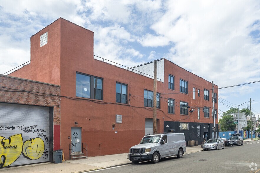 More Photos Of 300 Richardson St, Brooklyn Apartments For Lease