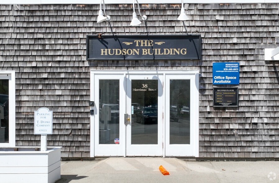 More Photos Of 38 R Merrimac St, Newburyport Office For Lease