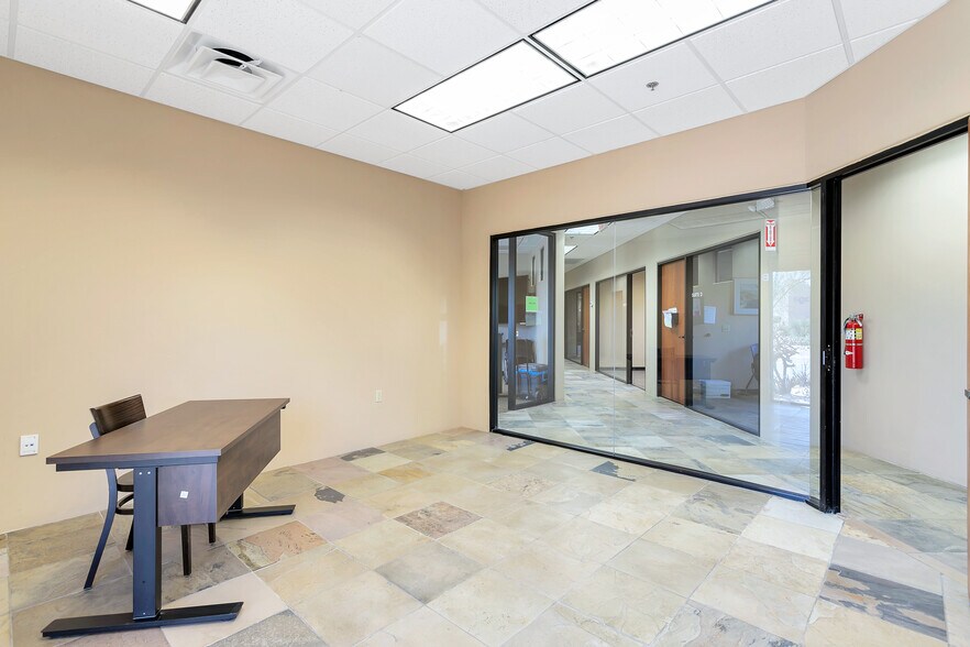 More Photos Of 10465 E Pinnacle Peak Pky, Scottsdale Medical For Lease