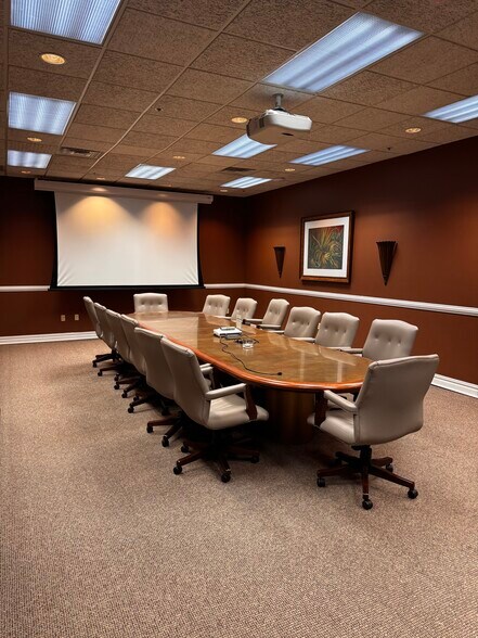 More Photos Of 2100 Covington Ctr, Covington Office For Lease