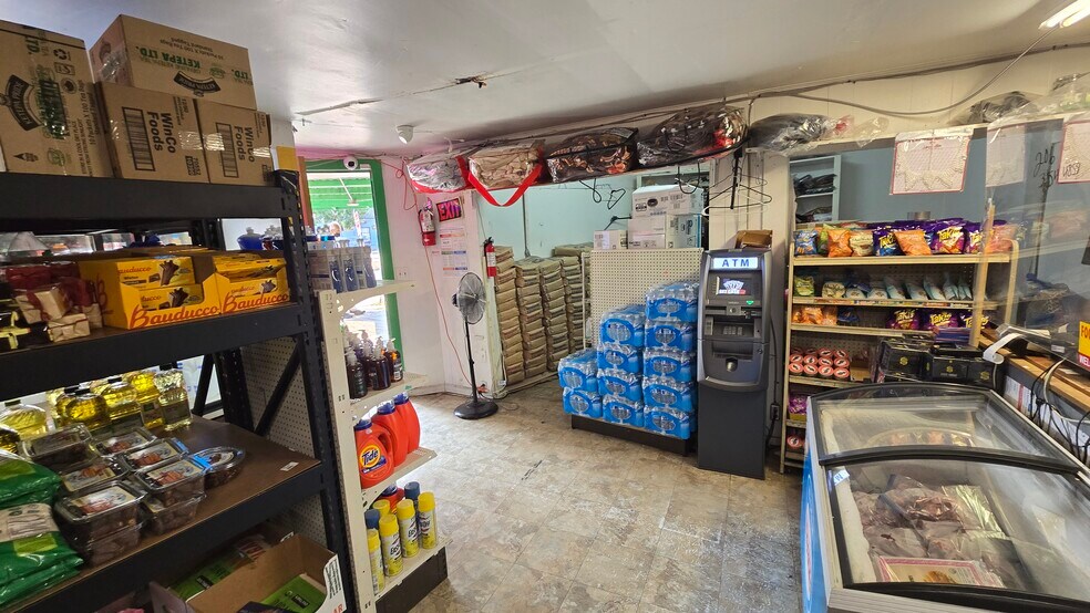 More Photos Of 8300 Wabash Ave S, Seattle Freestanding For Sale