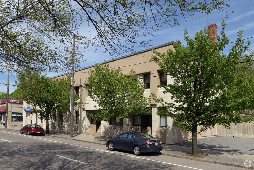 More Photos Of 845 N Main St, Providence Medical For Sale