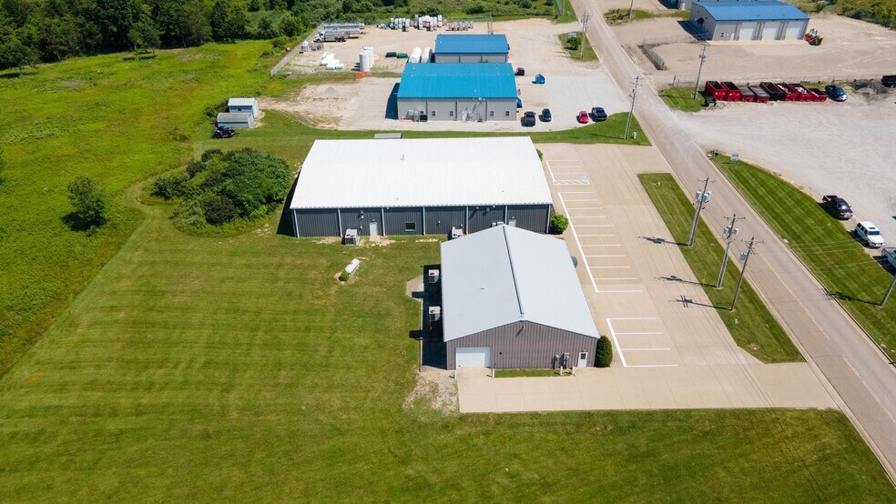 More Photos Of 66850 Executive Dr, Saint Clairsville Warehouse For Lease