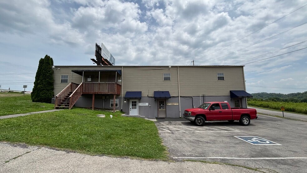 More Photos Of 11729 Chapman Hwy, Seymour Medical For Lease