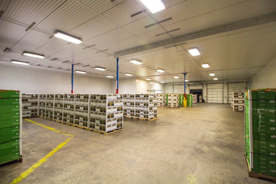More Photos Of 1005 Snively Ave, Winter Haven Refrigeration Cold Storage For Sale