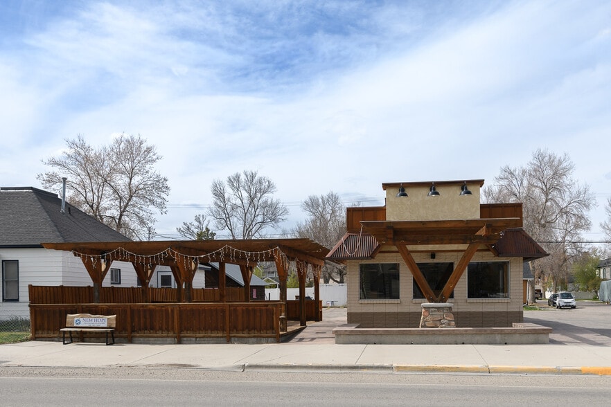 More Photos Of 613 S Atlantic St, Dillon Freestanding For Sale