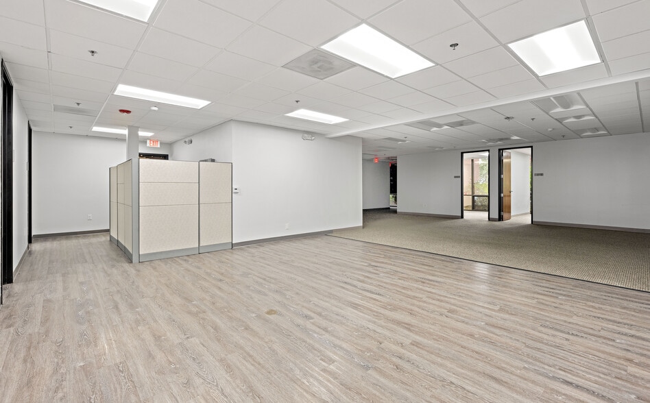 More Photos Of 2714 Loker Ave W, Carlsbad Office For Lease