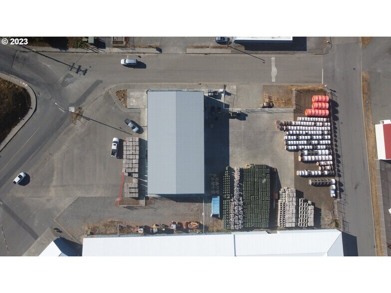 More Photos Of 28196 Hunter Creek rd, Gold Beach Self Storage For Sale