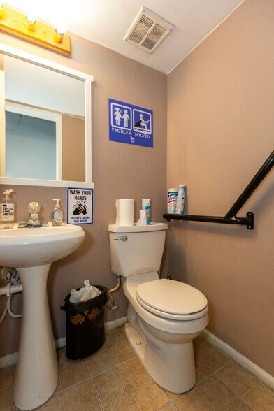 More Photos Of 8316 E State Route 69, Prescott Valley Unknown For Lease