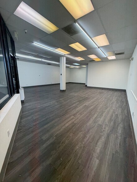 More Photos Of 5365 Mae Anne Ave, Reno General Retail For Lease